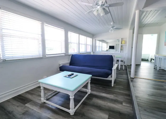 Drop Anchor Resort & Marina